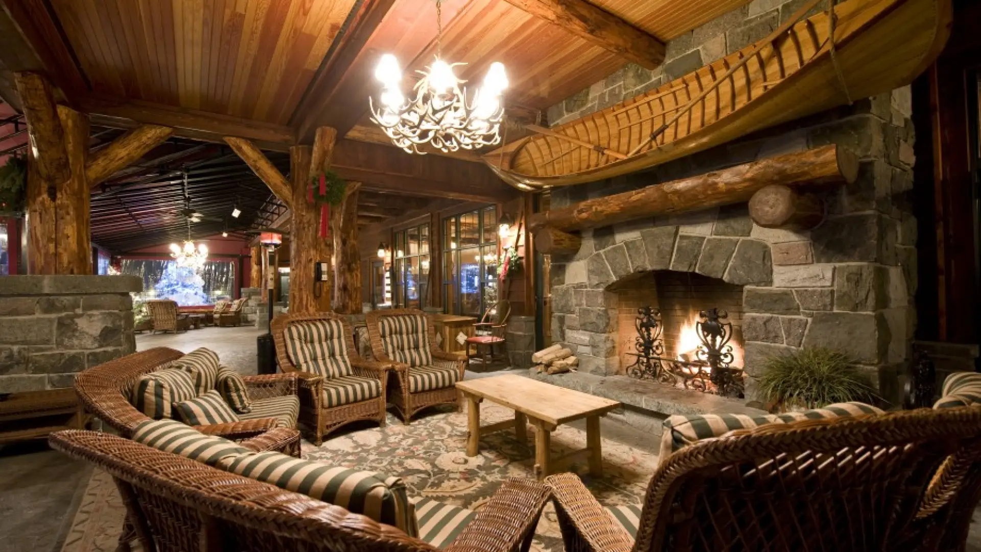 Terrace at the Whhttps://www.adkdata.com/i/1c3b9dc13dedb463b09e58f4aa932274/token/a756f71e/ext/jpg/name/fire-on-the-terrace.jpgiteface Lodge, Lake Placid, NY