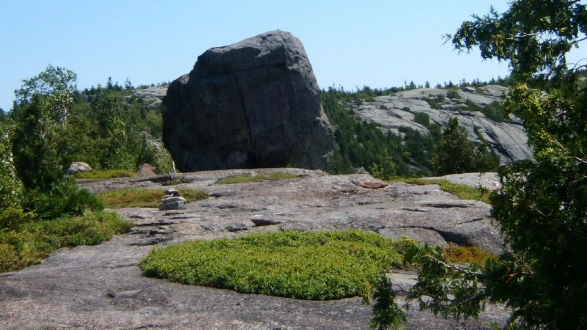 Interesting rock formations at the top of Bald Peak.