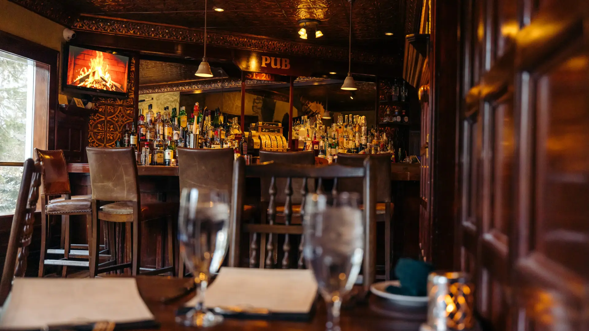 Interlaken bar and dining room
