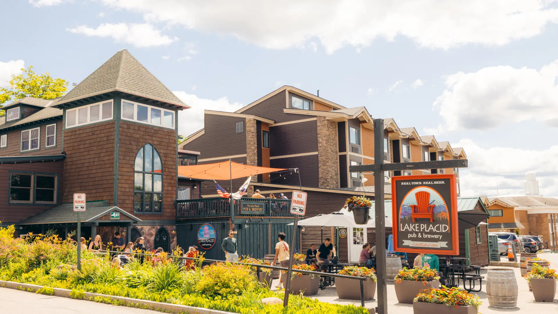 Exterior of Lake Placid Pub and Brewery