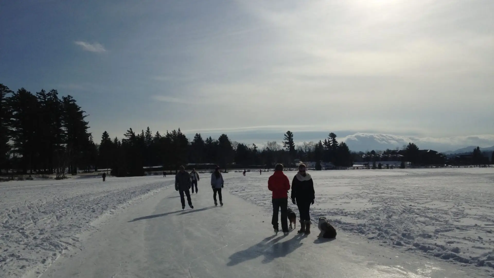 The Mirror Lake ice track - free and waiting for you to enjoy!