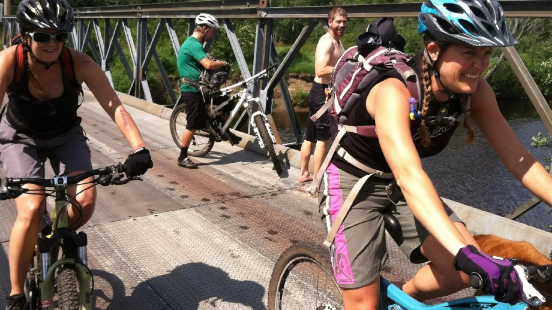 Riders at the Steel Bridge