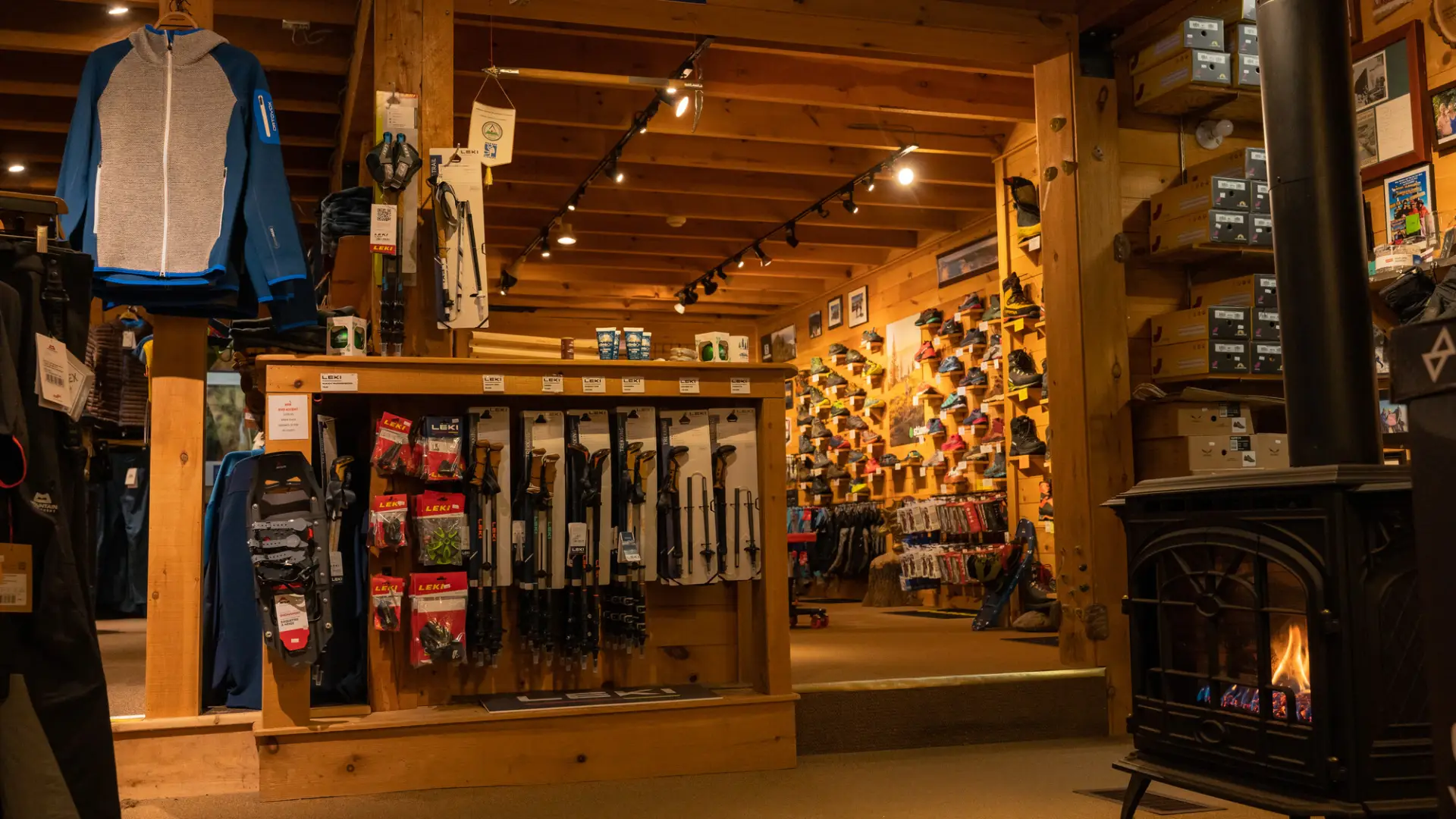 Warm photo of a fire place in a gear shop