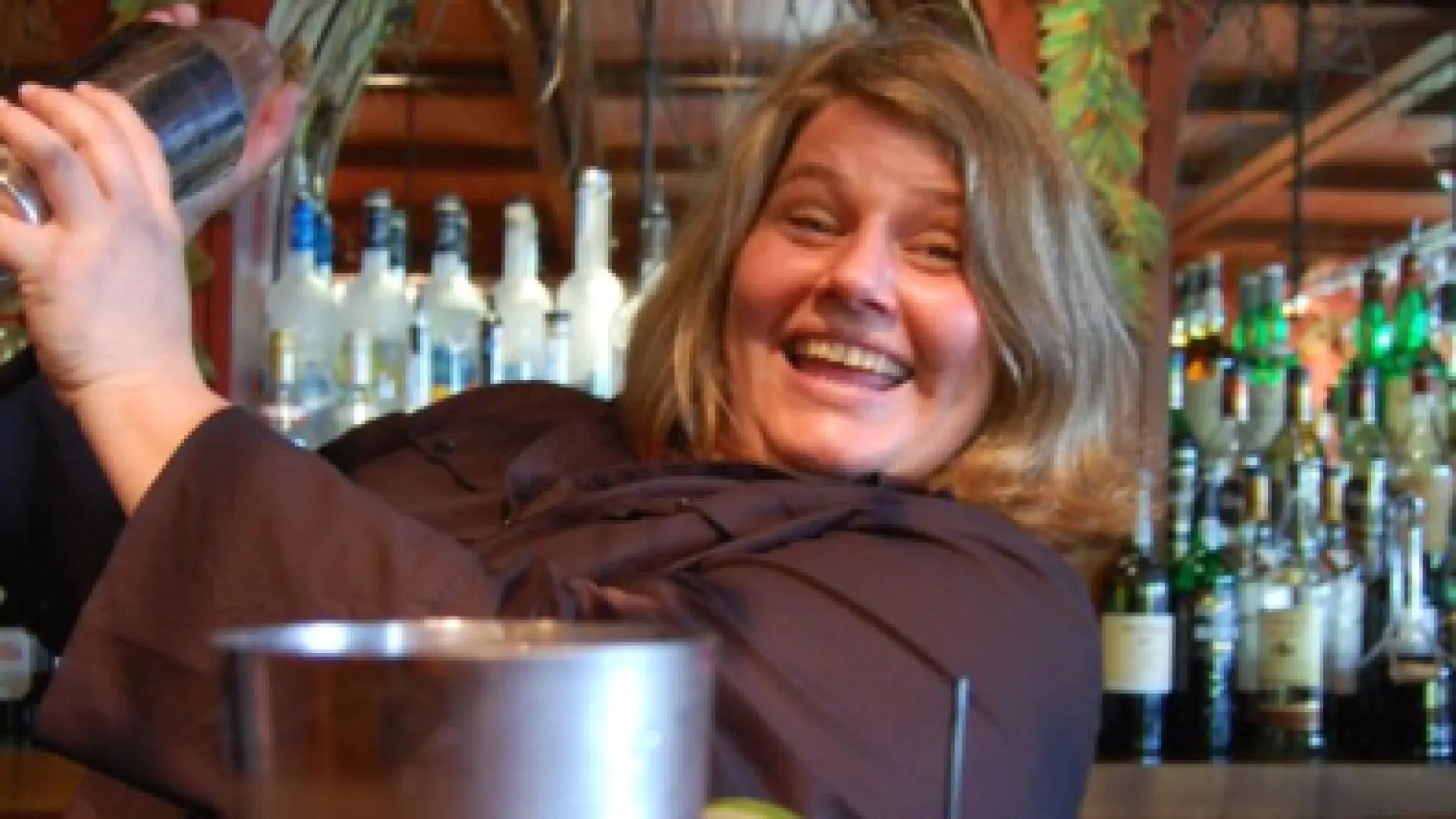 Lori - Shaking your cocktail