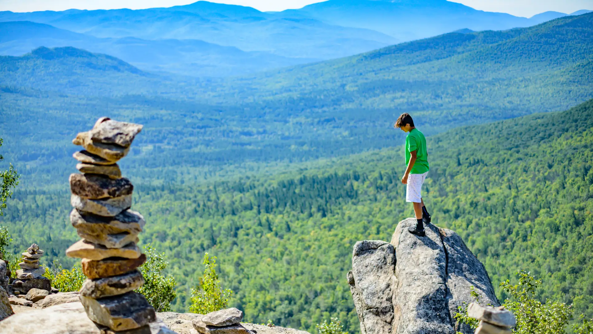 The rocky summit of Cobble Lookout 