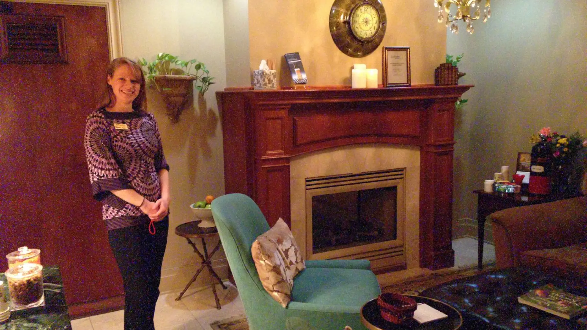 Annie shows me the Ladies' Sanctuary - the perfect place to quietly relax on the way to and from an outstanding treament.