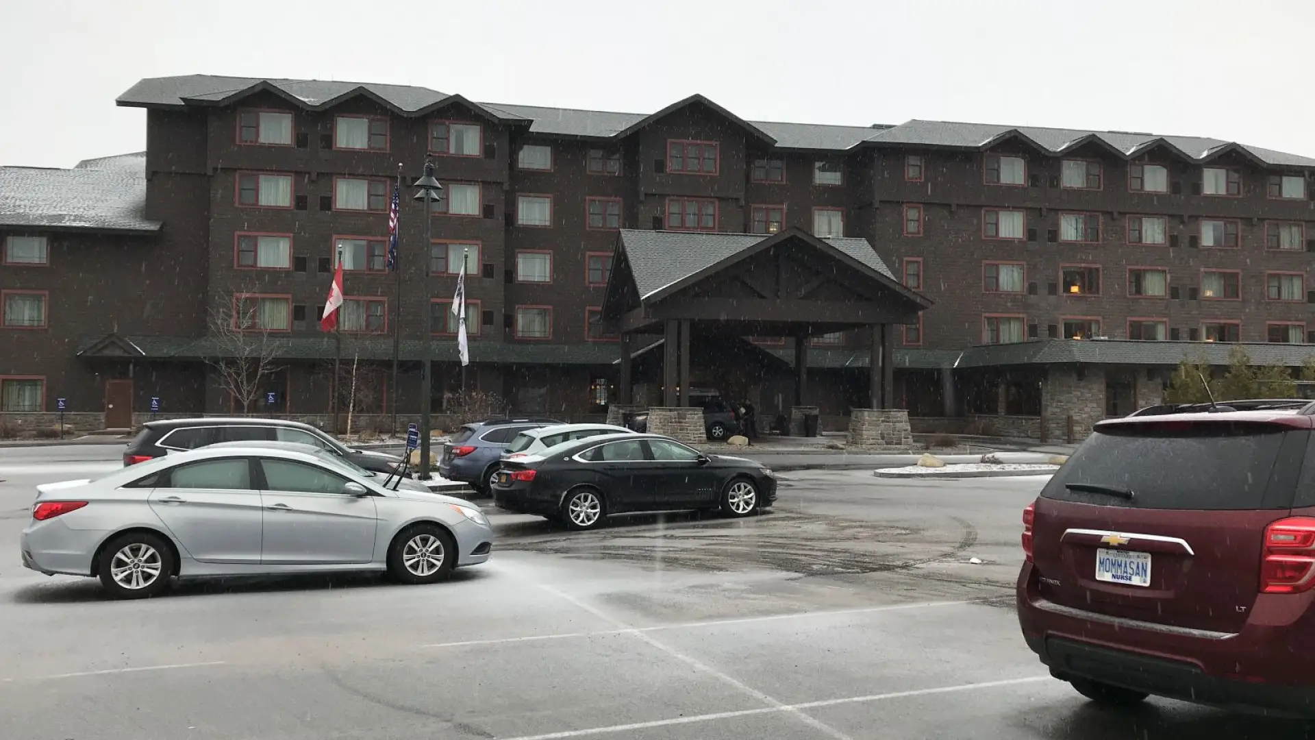 The Hampton Inn. What you can't see from this side is the fact that Mirror Lake is directly on the other side of the building!