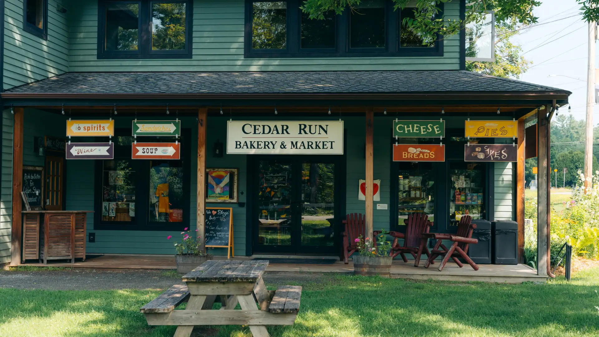 The entrance to Cedar Run Bakery during the summer.