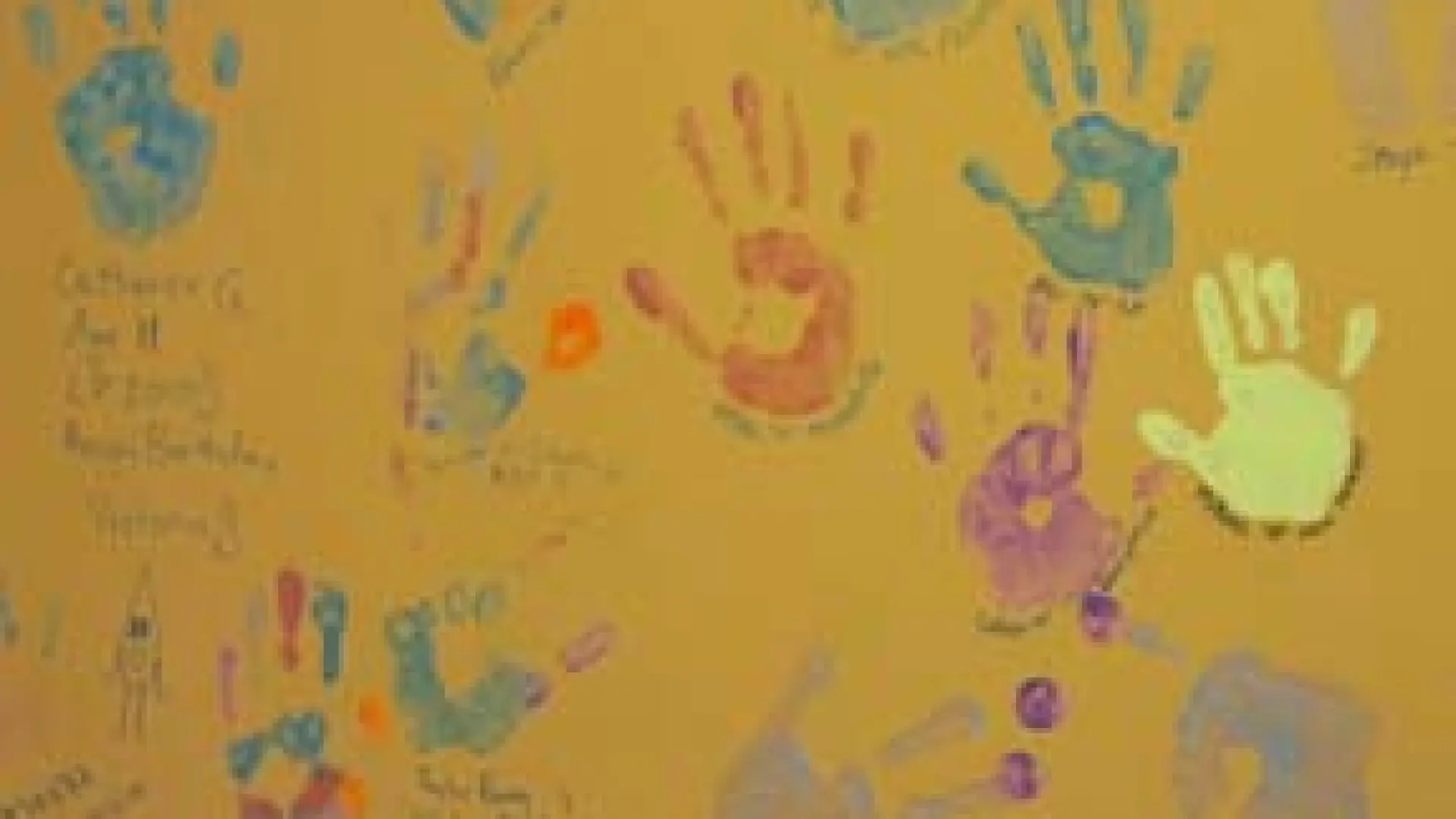 hand print wall
