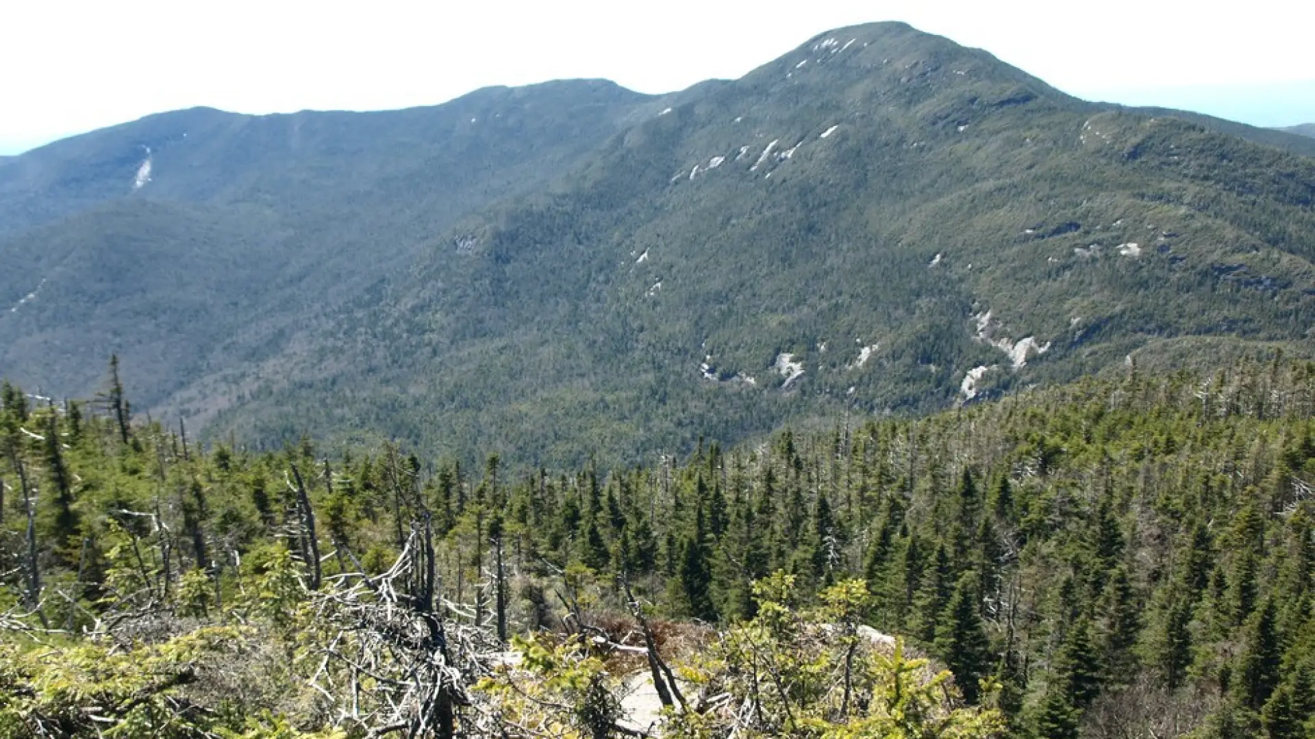 There are unobstructed views from the rock ledge.