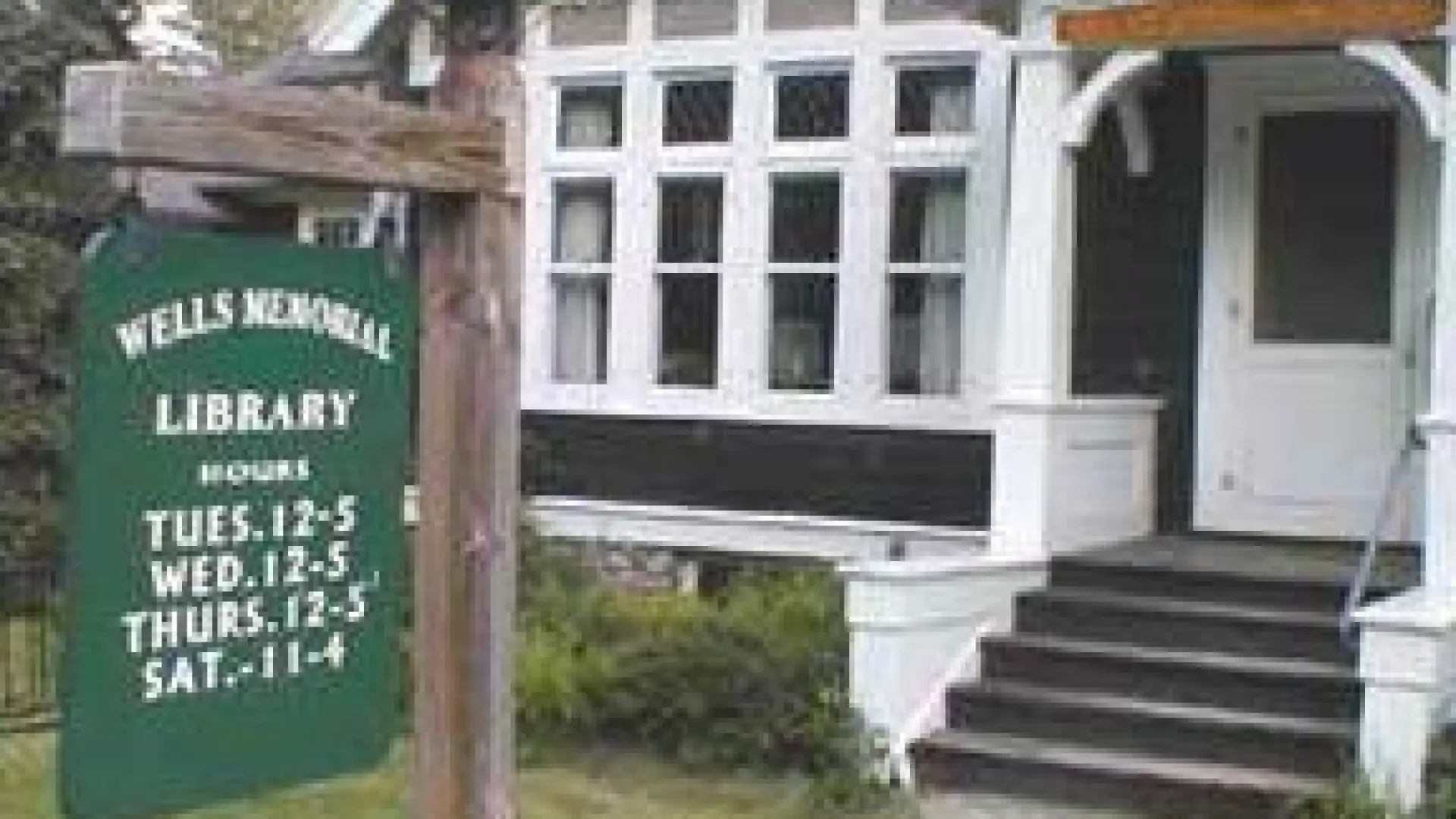 Wells Memorial Libary in Upper Jay NY