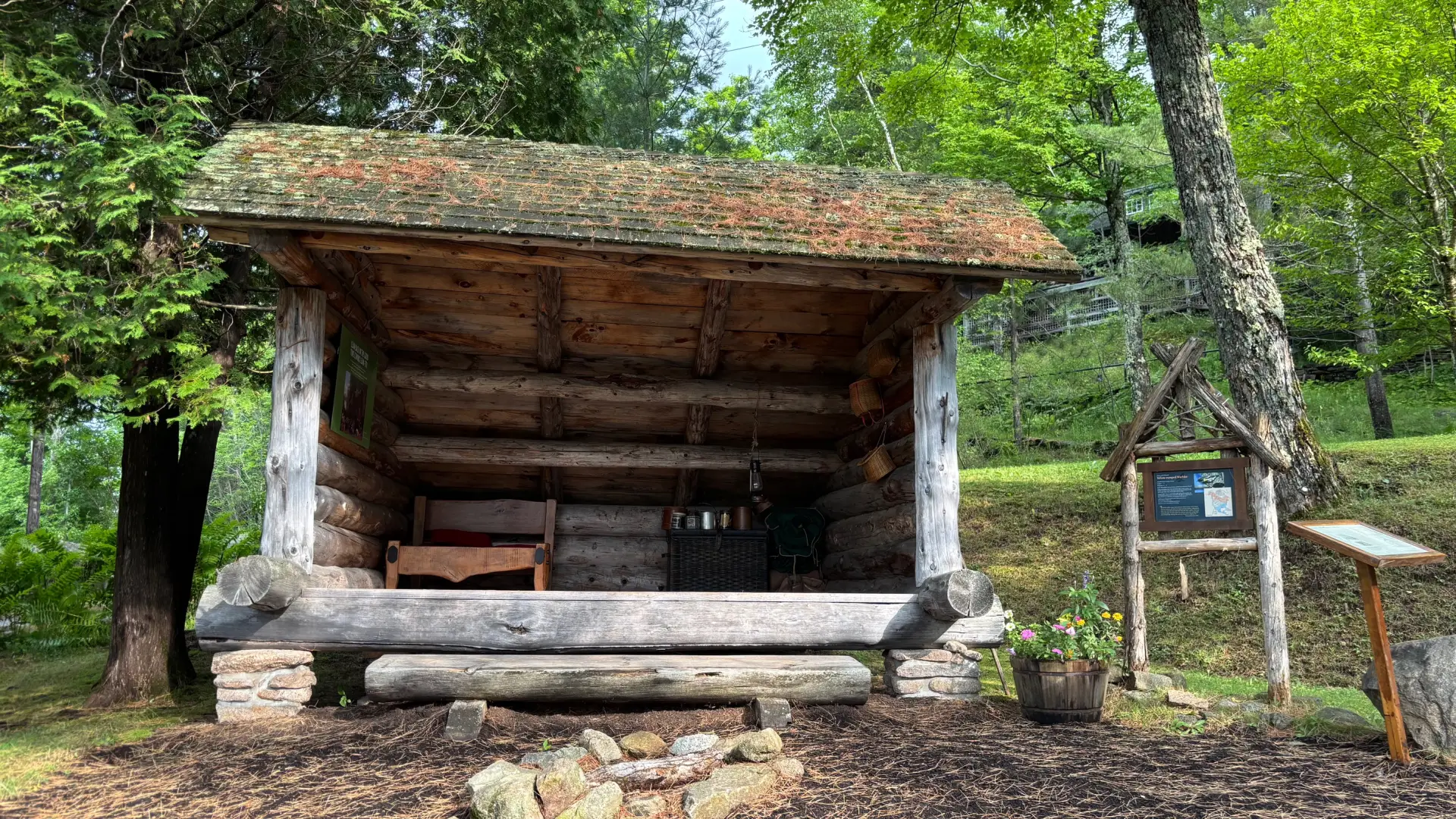 A log lean to