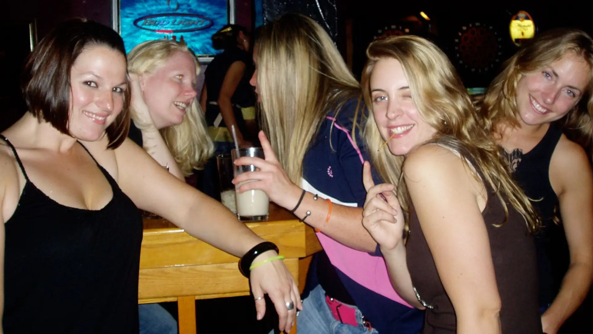 Girls night out in Roomers