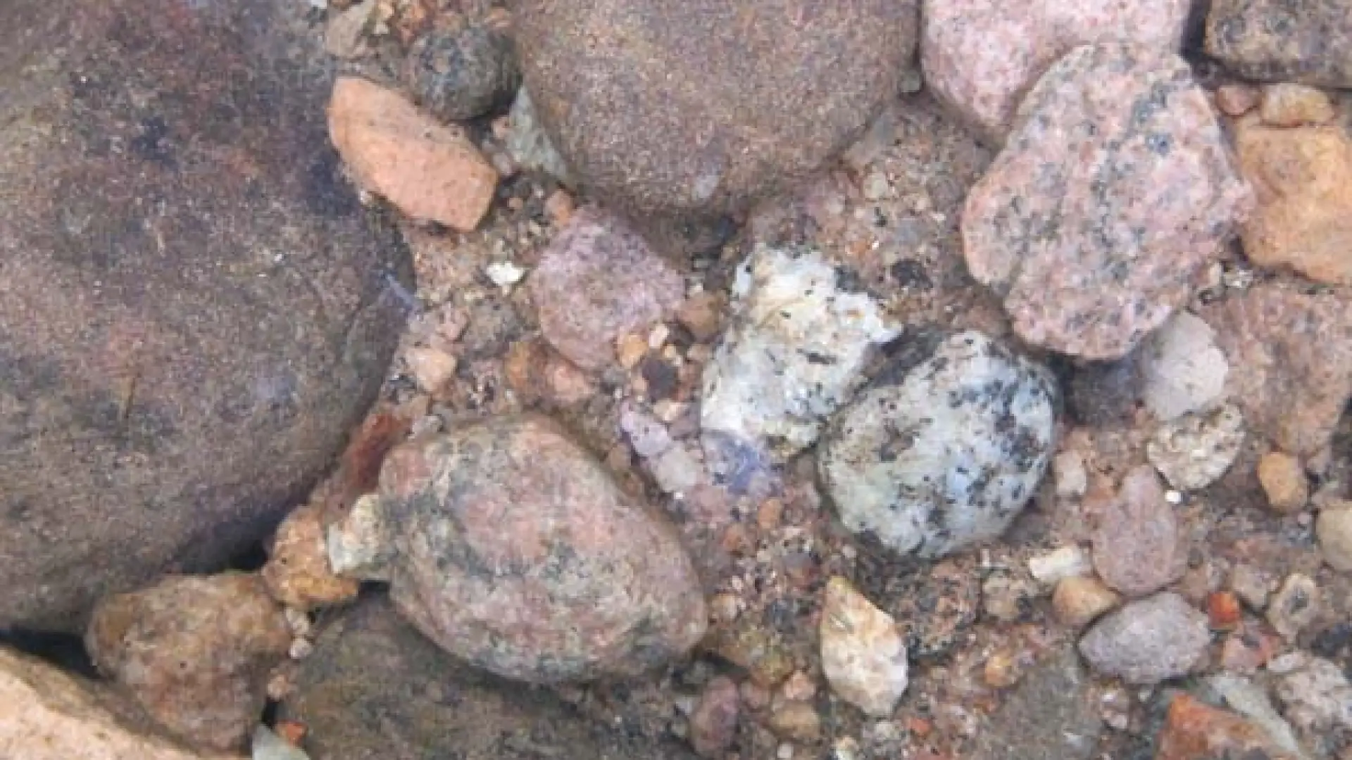 Rocks at Franklin Falls