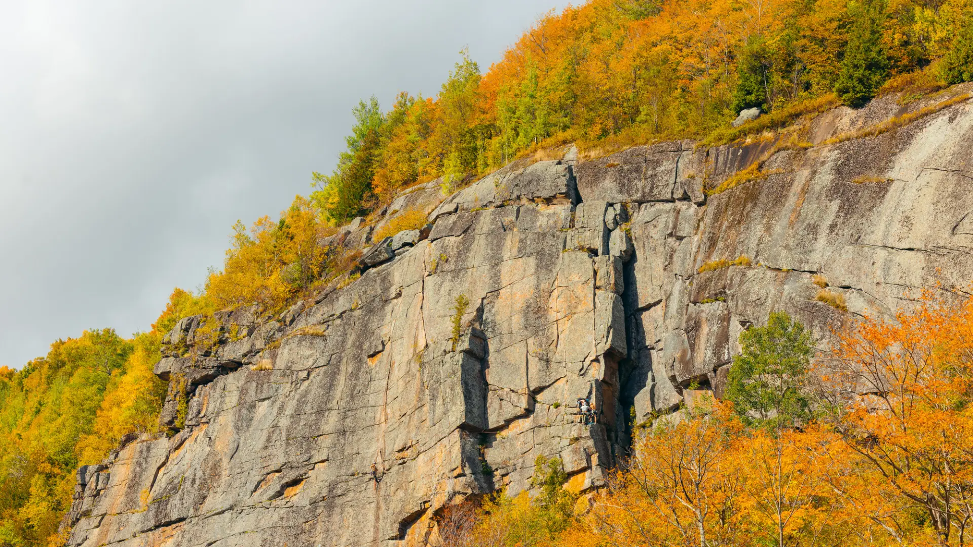 Climbing cliffs at Cascade Pass