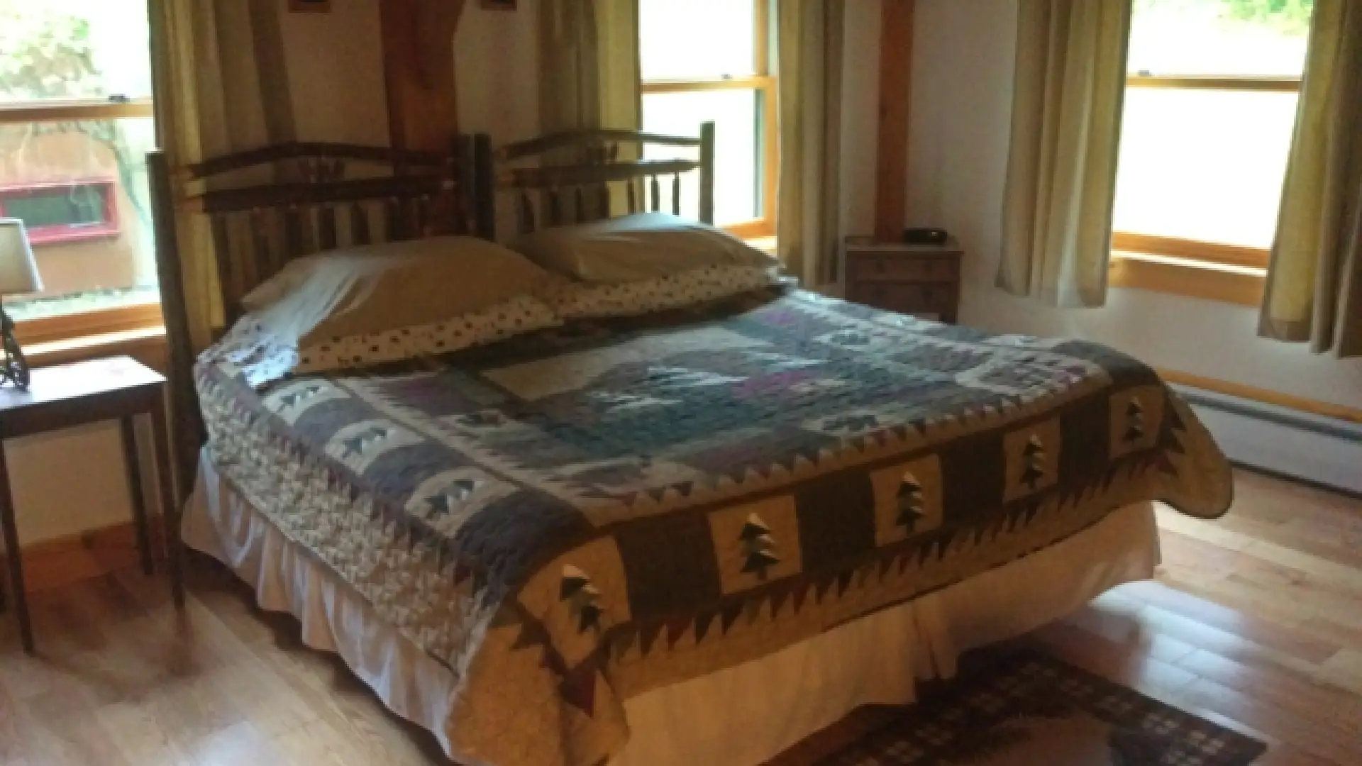 The look of South Meadow Farm Lodge combines classic Adirondack Lodge with a modern update.
