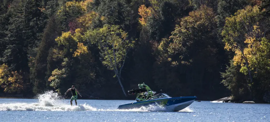 A boat pulling a water skier