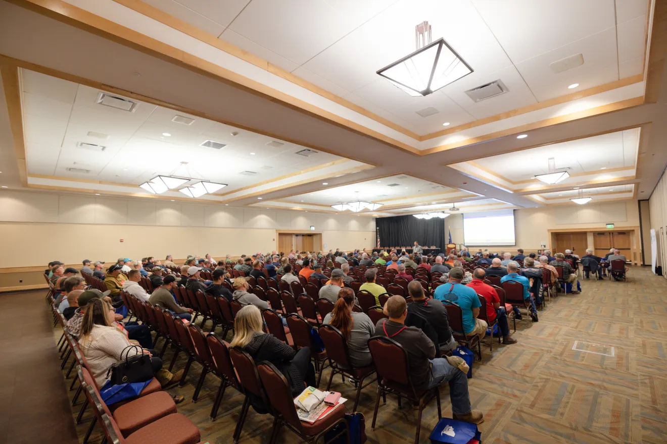 A room full of event attendees. 