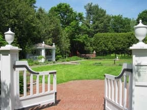 Colonial Garden