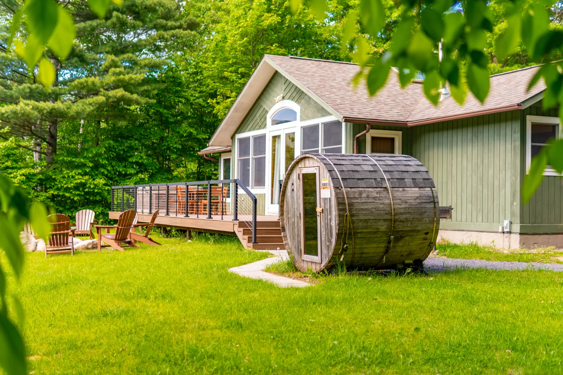 Sauna and back deck 
