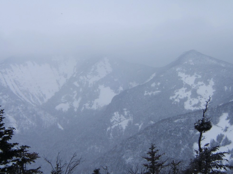 Views of the upper Great Range from the summit of Armstrong.