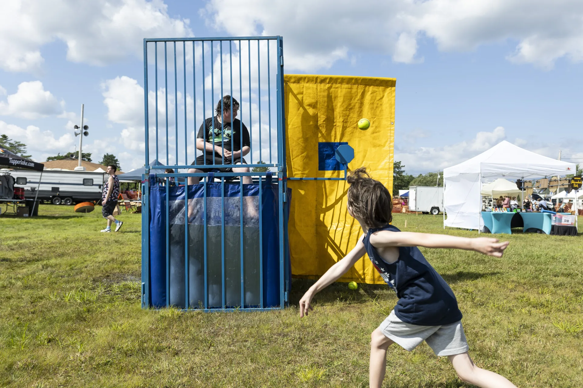 dunking booth