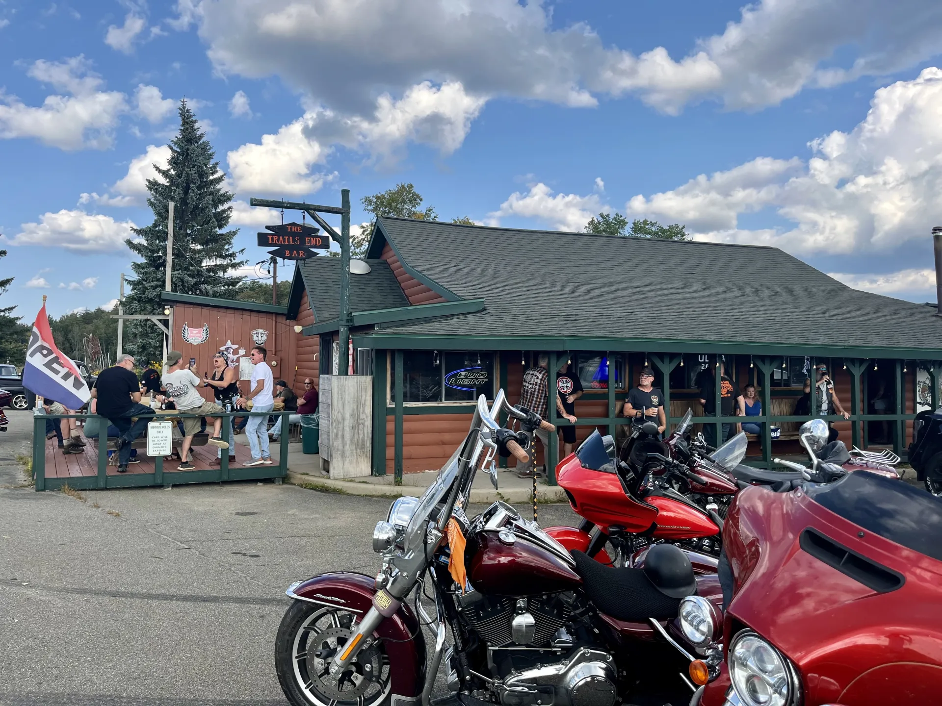 Trail's End Tavern - Tupper Lake