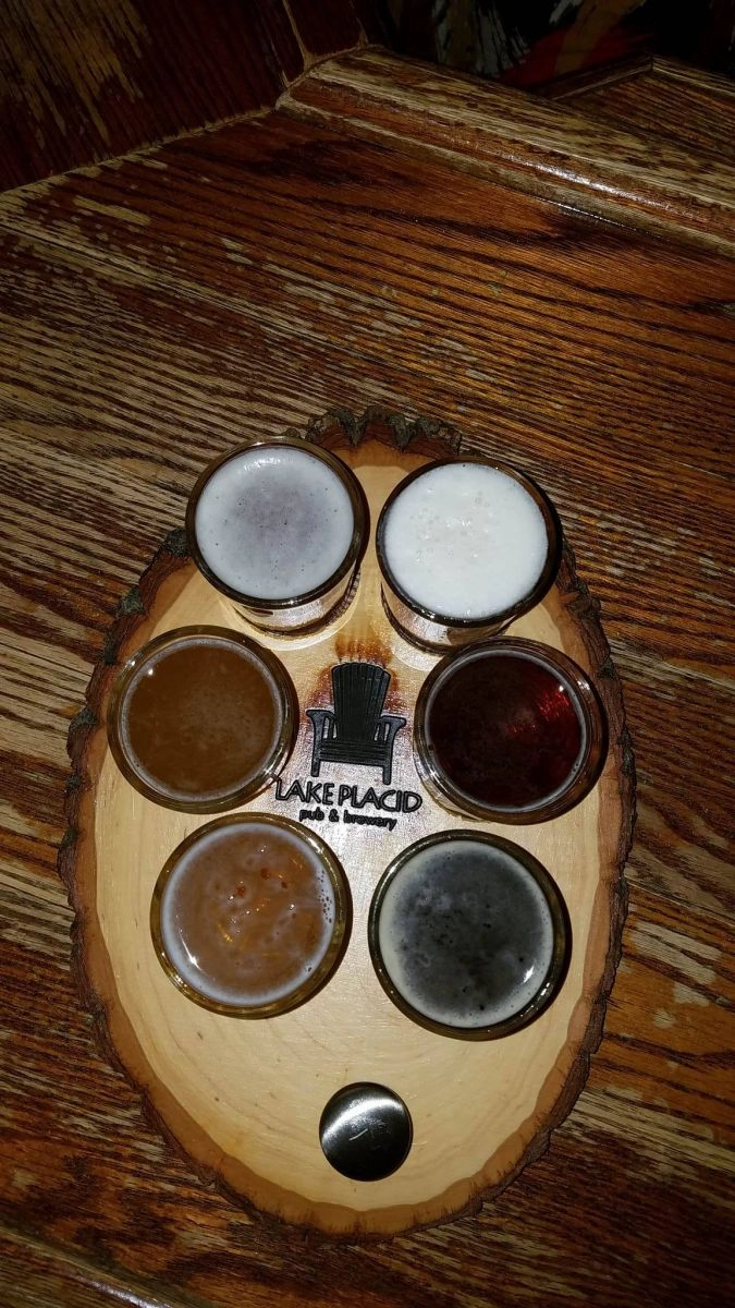 A sampler platter of six, delicious Pub brews!