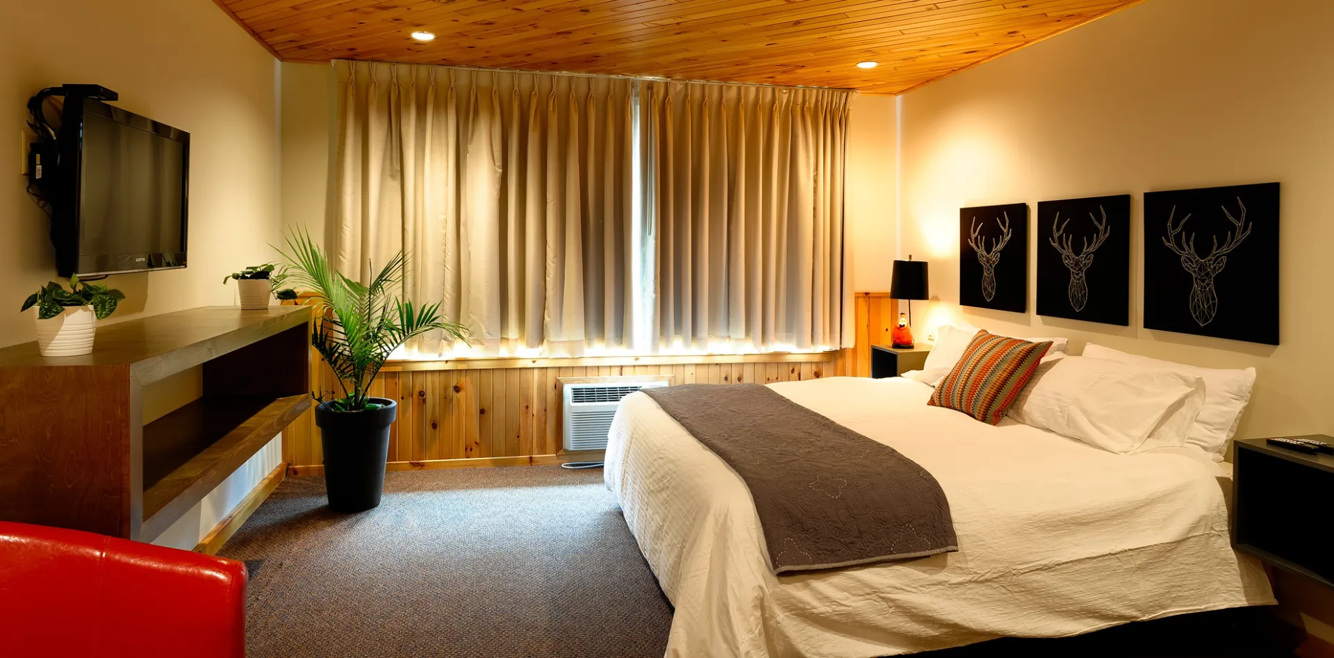 The warm, well appointed room at Town House Lodge by the Lake.