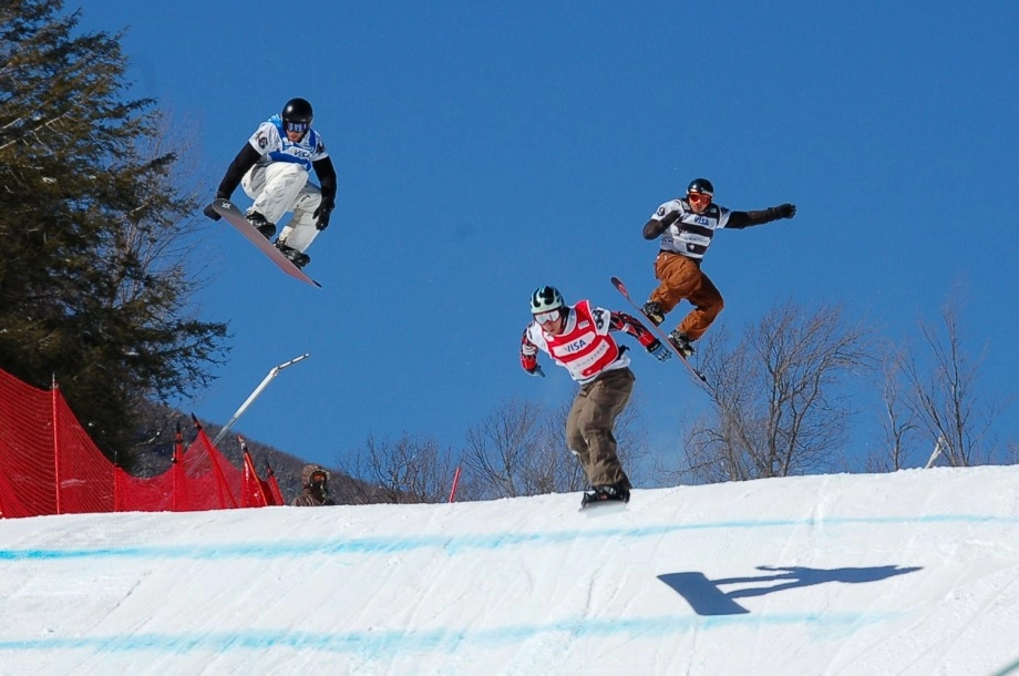 Snowboard cross