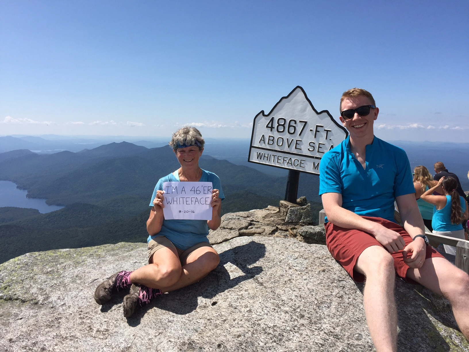 Get the selfie with the sign: it's a tradition.