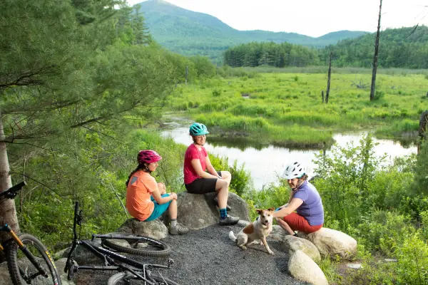 A few mountain bikers hanging out