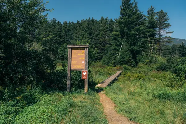 Sign at trailhead and boardwalk