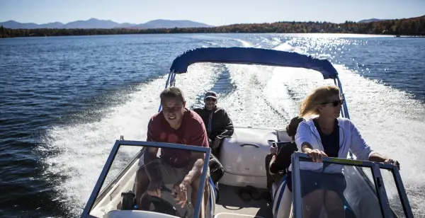 Explore the whole lake from a motor boat.