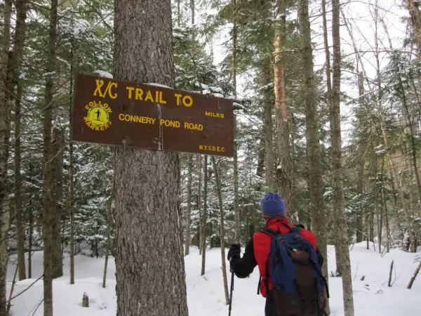 Look for the trail signs to Connery Pond.
