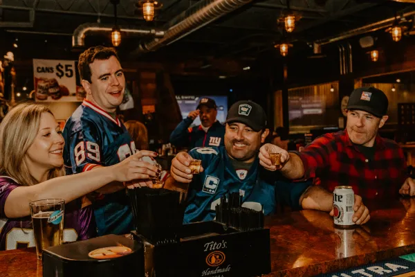 Happy patrons enjoying the full bar at Big Zs Hangout. Photo Credit to A. Kelly.