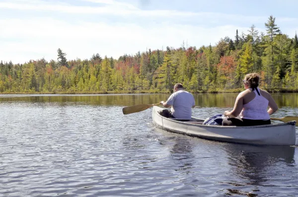 Miles of shoreline for autumn foliage enjoyment.