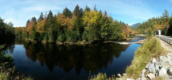 Monument Falls is along this route, a great little hiking path and photo opportunity.