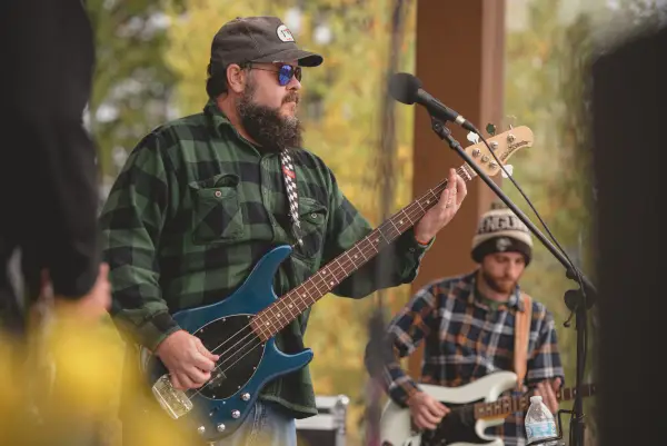 Guitar player at Oktupperfest