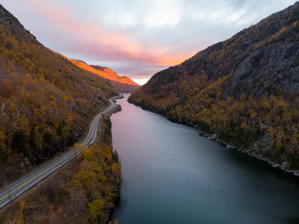 A view of the cascade lakes during fall.